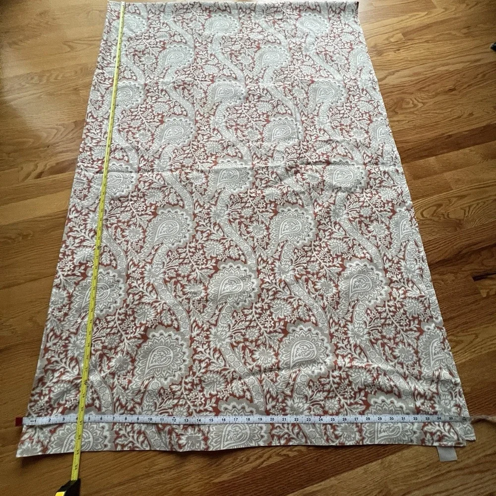 Williams Sonoma Paisley Floral Tablecloth‎ 72x106